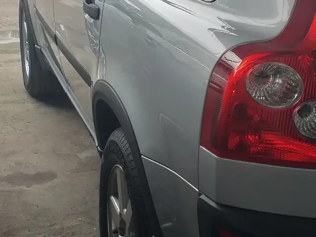 Volvo XC90 2004