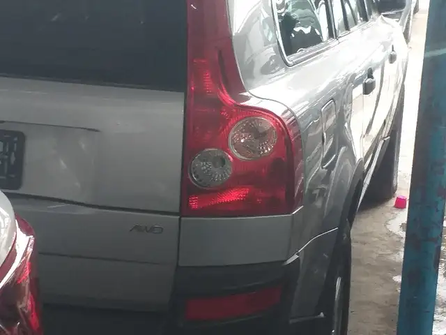 Volvo XC90 2004