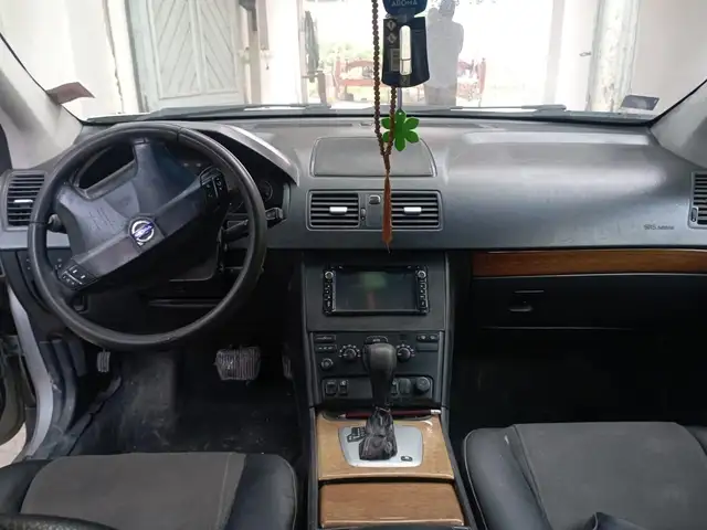Volvo XC90 2005
