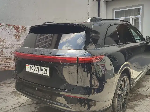 Xpeng G9 2025