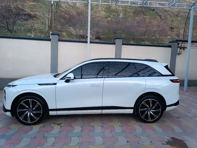 Xpeng G9 2023
