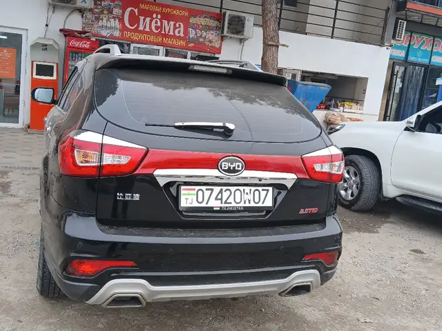 BYD S7 2015