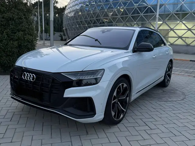 Audi Q8 2021