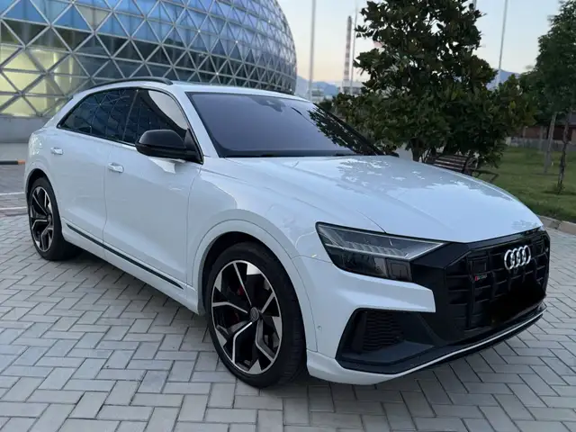 Audi Q8 2021