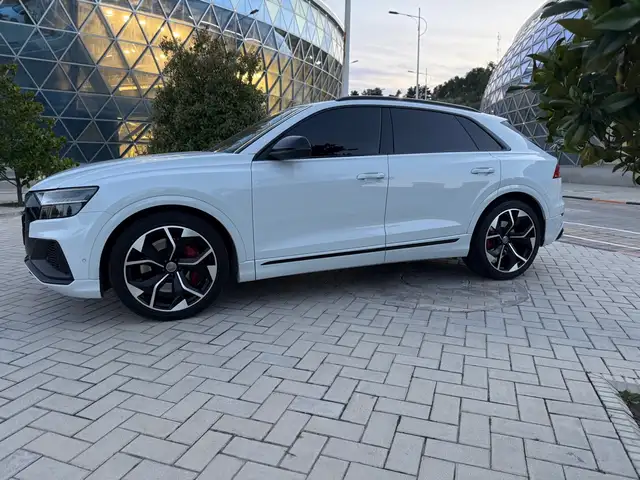 Audi Q8 2021