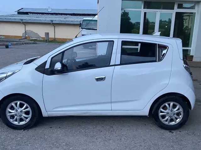 Chevrolet Spark 2015