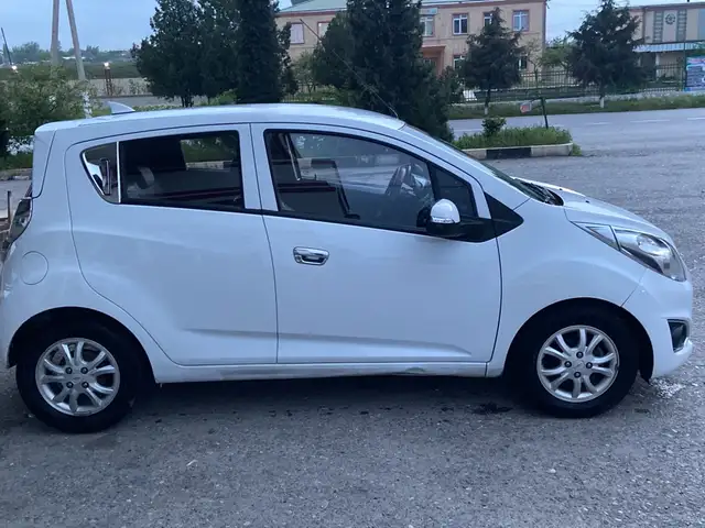 Chevrolet Spark 2015