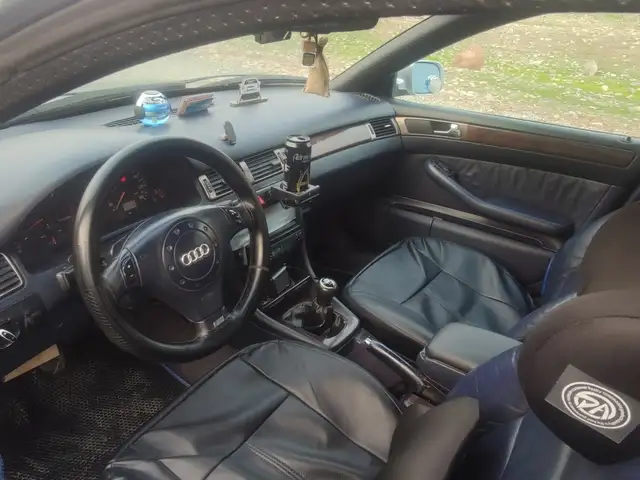 Audi A6 2000