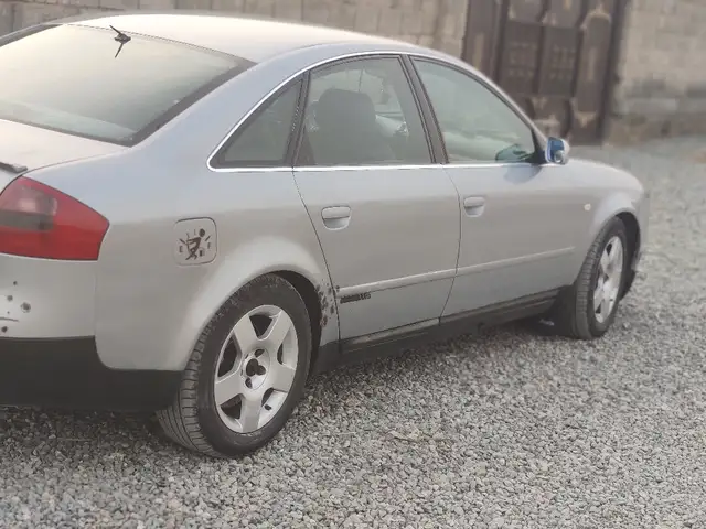 Audi A6 2000