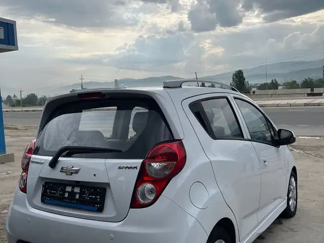 Chevrolet Spark 2015