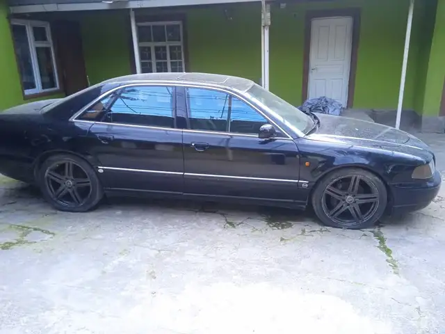 Audi A8 1998