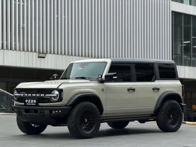 Ford Bronco 2024