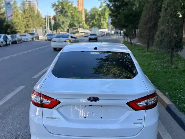 Ford Fusion 2016