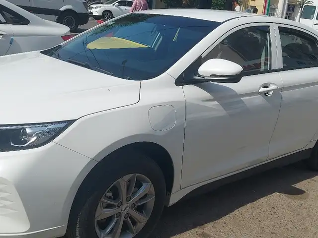Geely Emgrand 2024