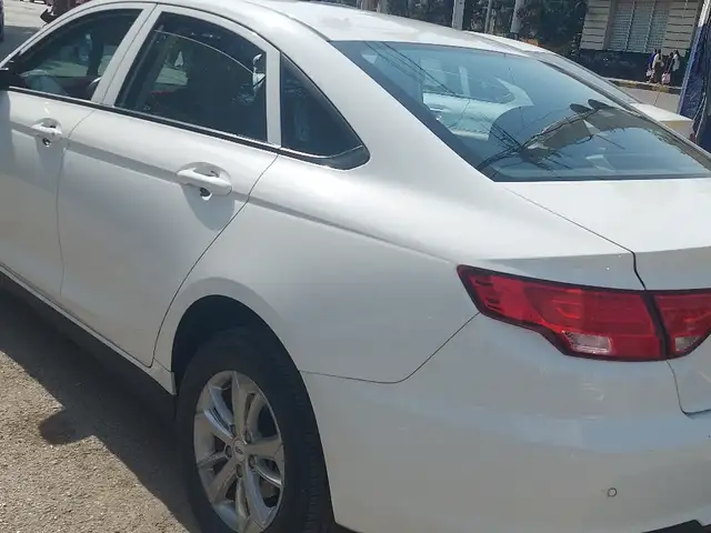 Geely Emgrand 2024