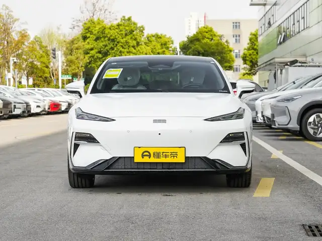 Geely Galaxy E8 2025