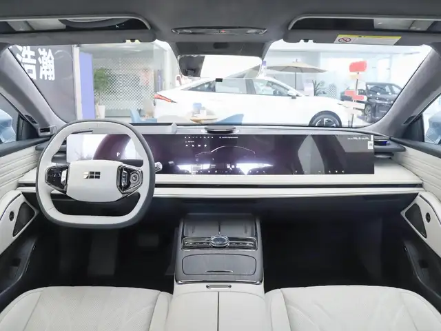 Geely Galaxy E8 2025