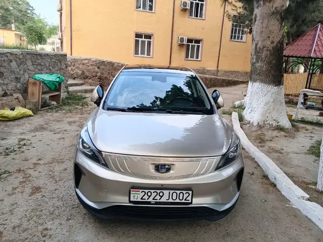 Geely Emgrand 2019