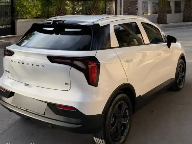 Geely Geometry E 2024