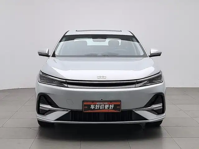 Geely Livan RL7 2026
