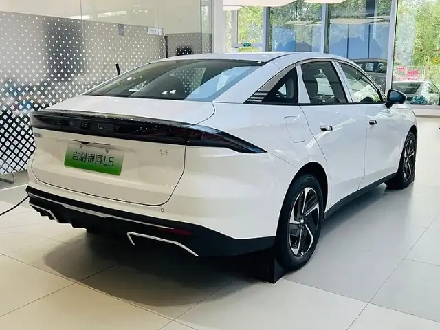 Geely Galaxy L6 2024