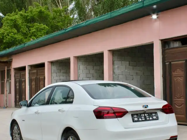 Geely Emgrand 2020