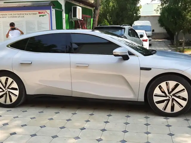 Geely Galaxy E8 2024