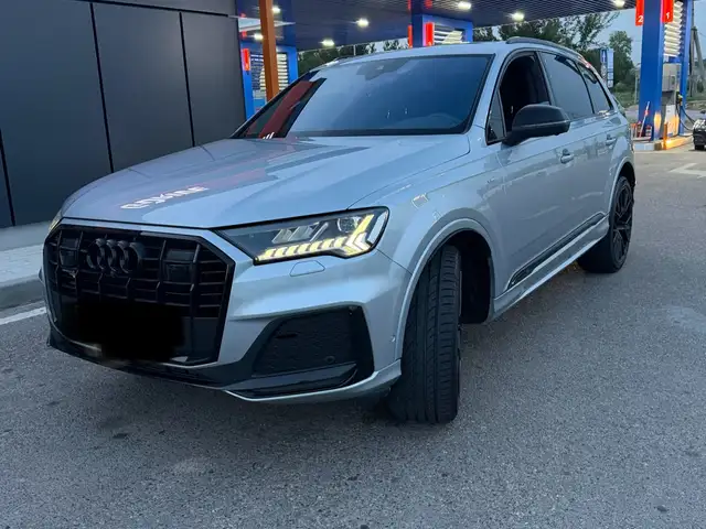 Audi Q7 2023