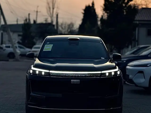Geely Galaxy М9 2025