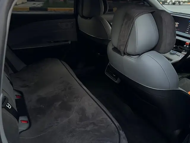 Geely Galaxy E8 2025