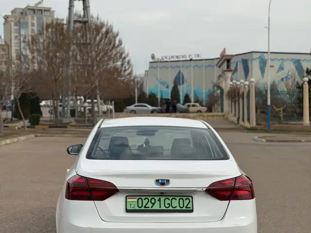 Geely Emgrand 2020