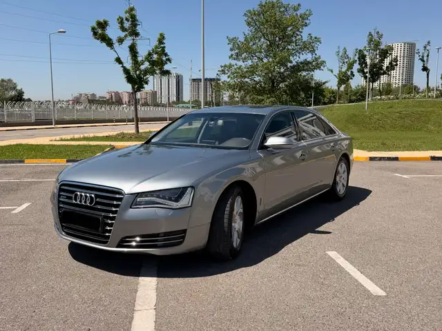Audi A8 2011