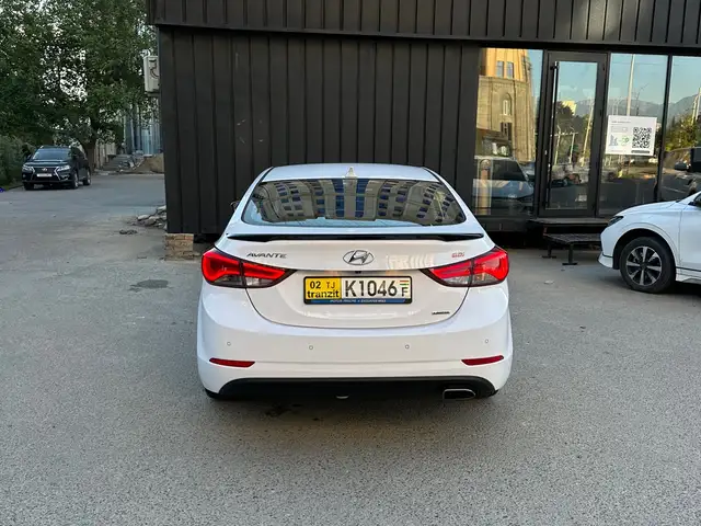 Hyundai Avante 2014