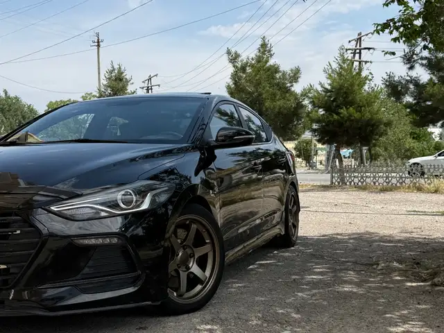 Hyundai Avante 2016