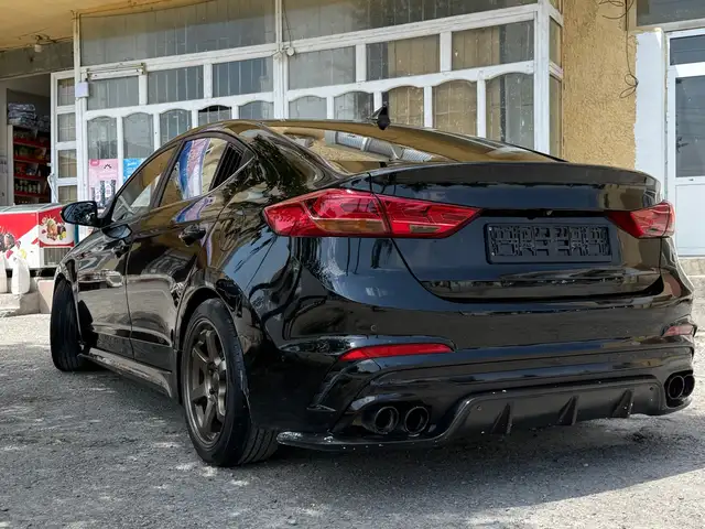 Hyundai Avante 2016