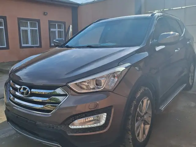 Hyundai Santa Fe 2014