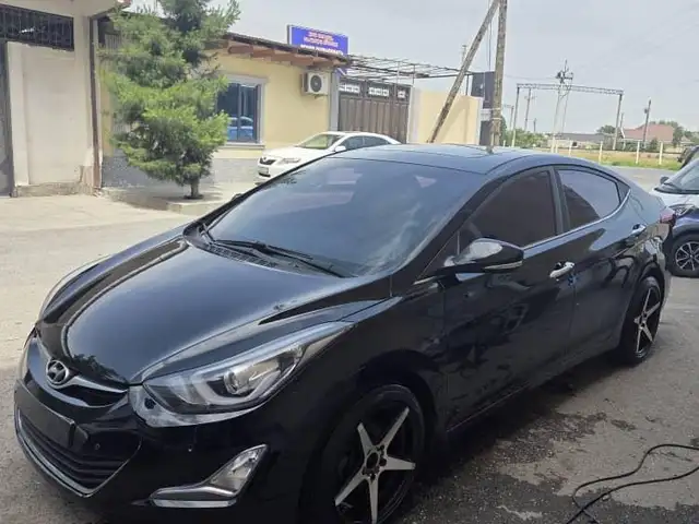 Hyundai Avante 2014