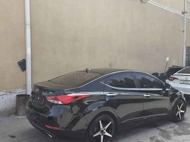 Hyundai Avante 2014