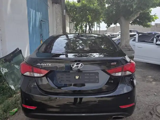 Hyundai Avante 2014