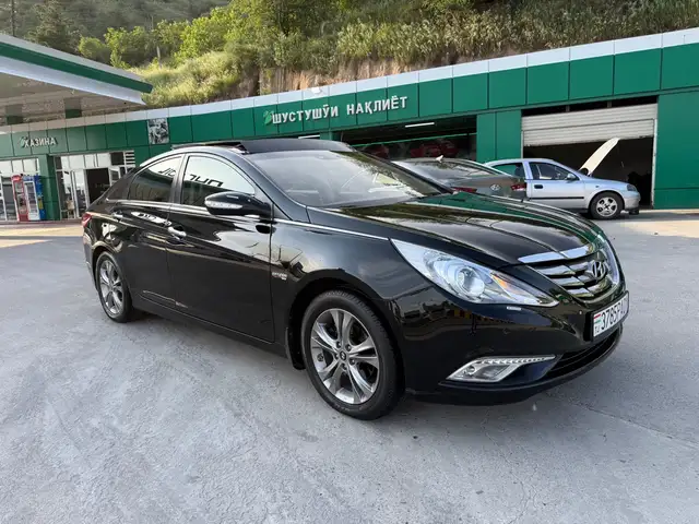 Hyundai Sonata 2012