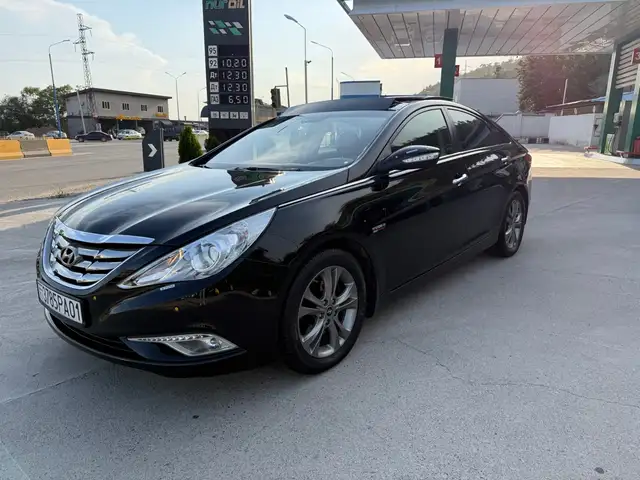 Hyundai Sonata 2012