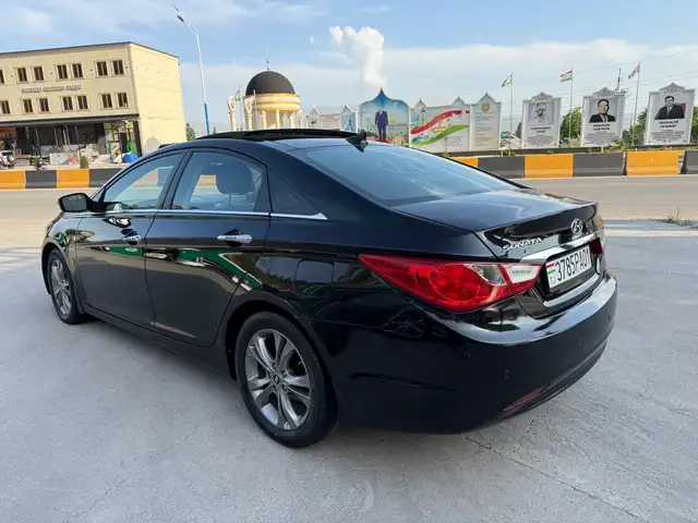 Hyundai Sonata 2012