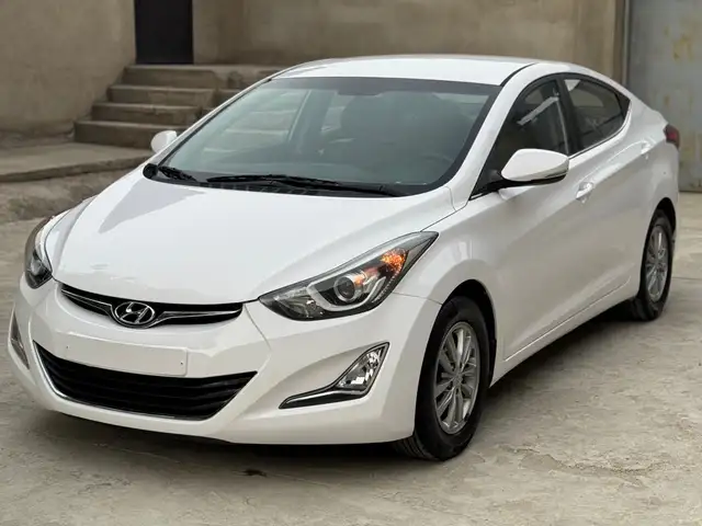 Hyundai Avante 2015