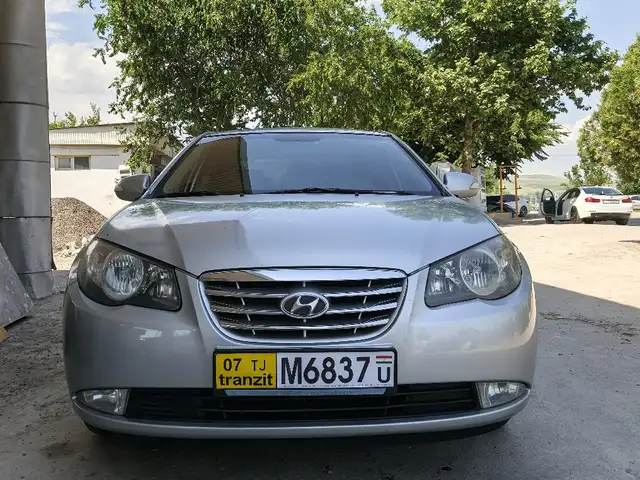 Hyundai Avante 2010
