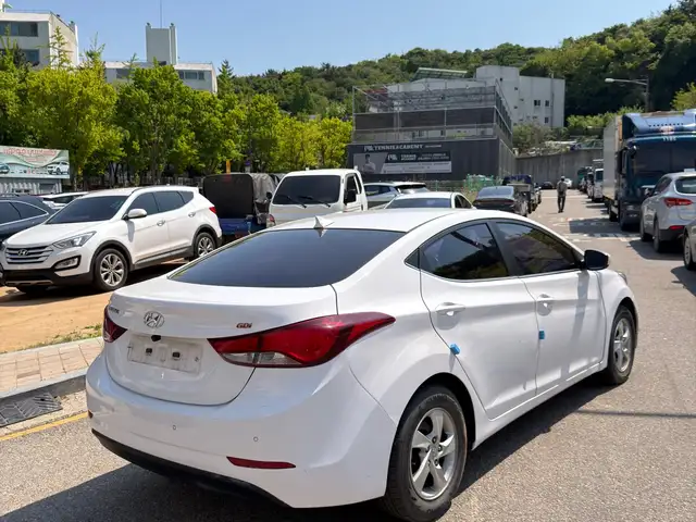 Hyundai Avante 2014