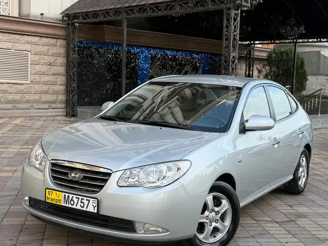 Hyundai Avante 2009