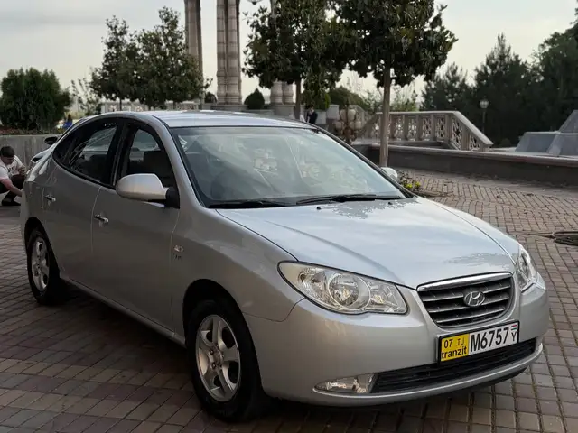 Hyundai Avante 2009
