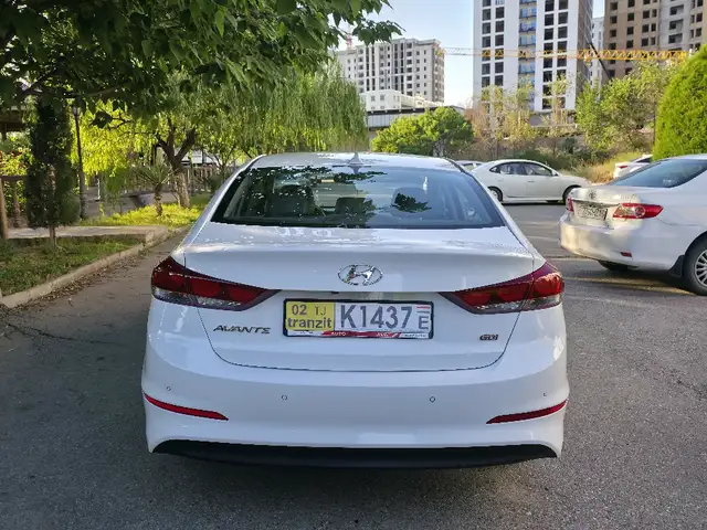 Hyundai Avante 2015
