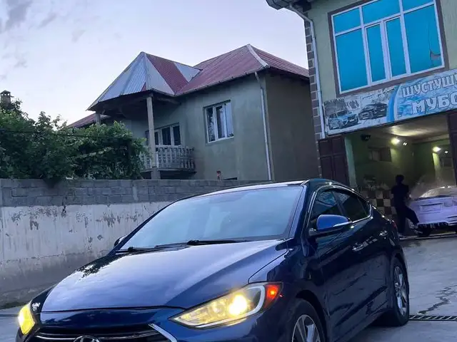 Hyundai Elantra 2017
