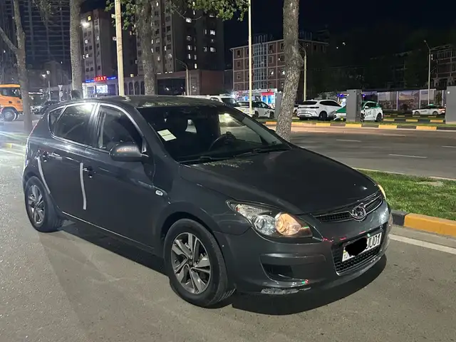Hyundai i30 2010